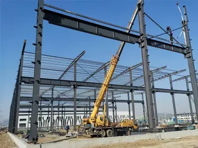 Bouwproces van stalen structuur carports